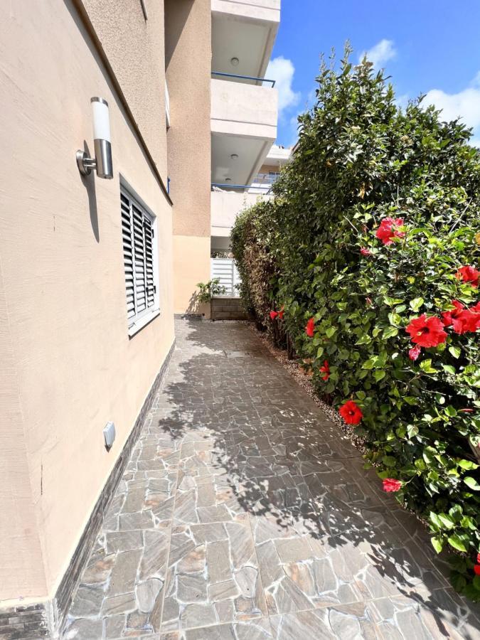 Pafia Sunbeach Townhouse Пафос Екстериор снимка